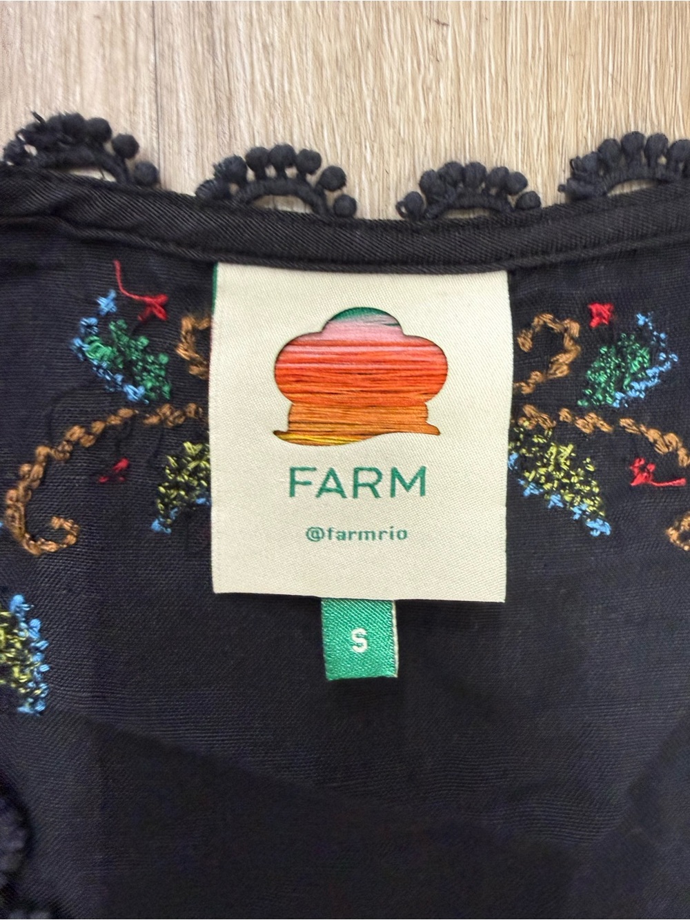 FARM RIO Black Cross Stitch V Neck Dress S - Picture 4 of 5